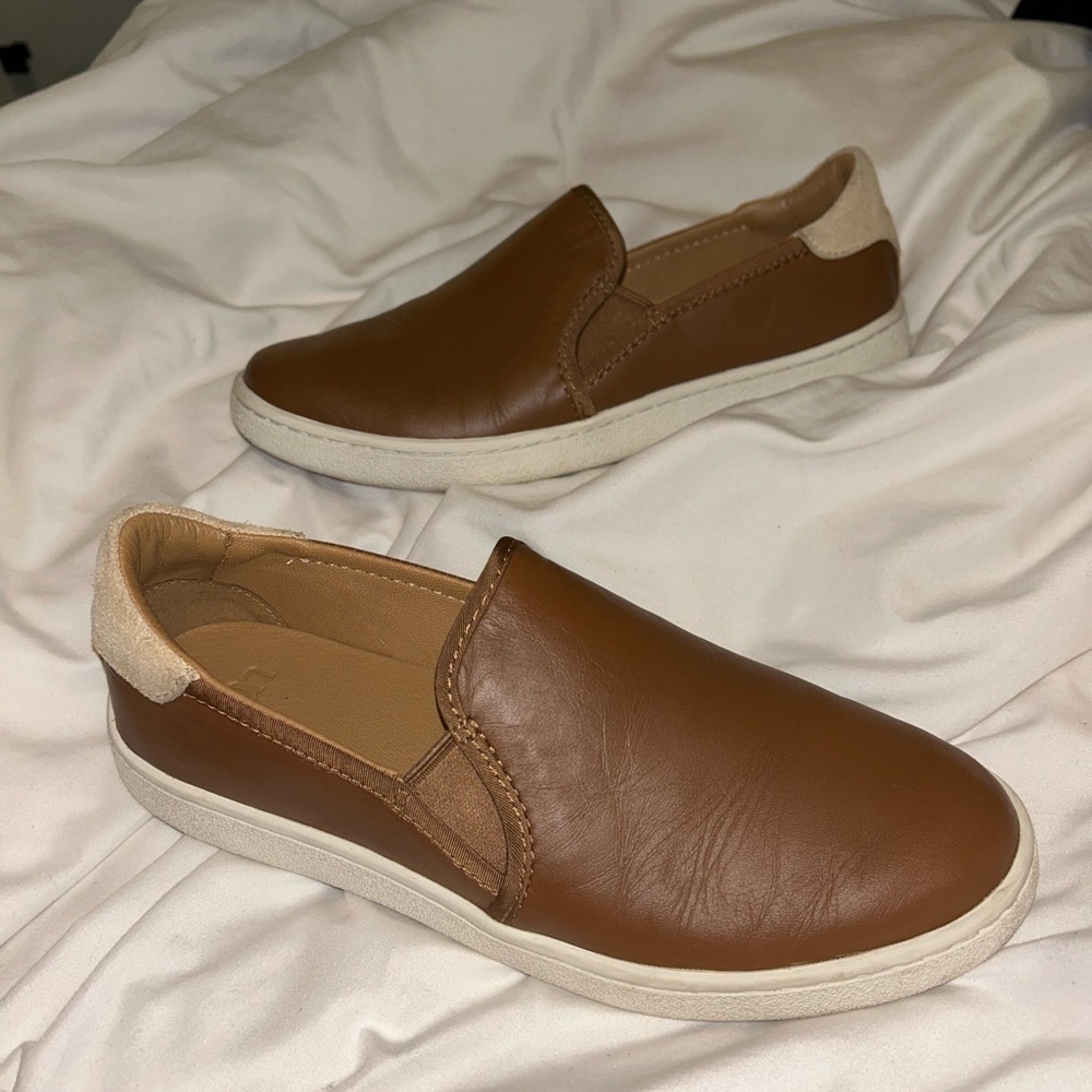 UGG women’s Brown Slip-On Sneakers